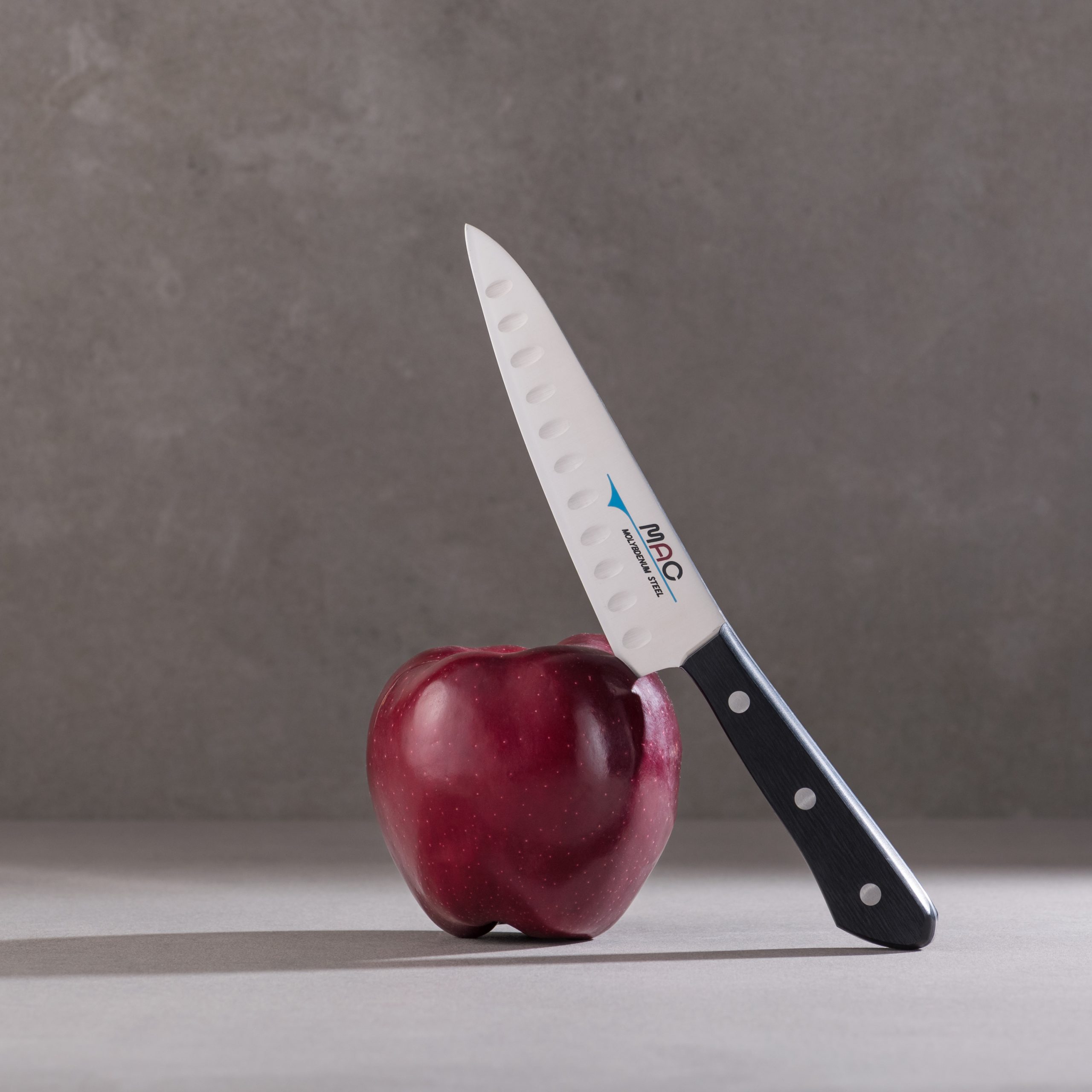 MAC Chef Grønnsakskniv med luftspalt 13 cm