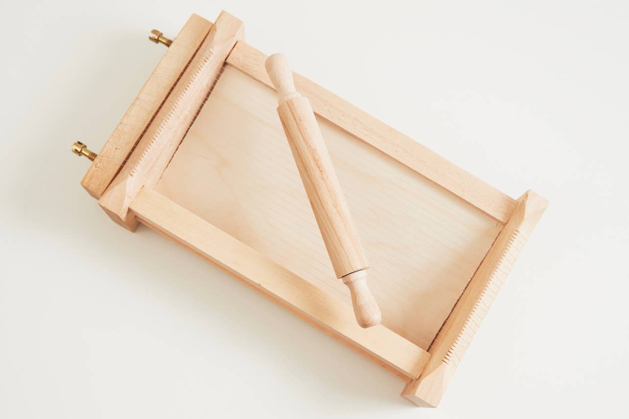 Verve Culture - Italian Pasta Chitarra with Rolling Pin