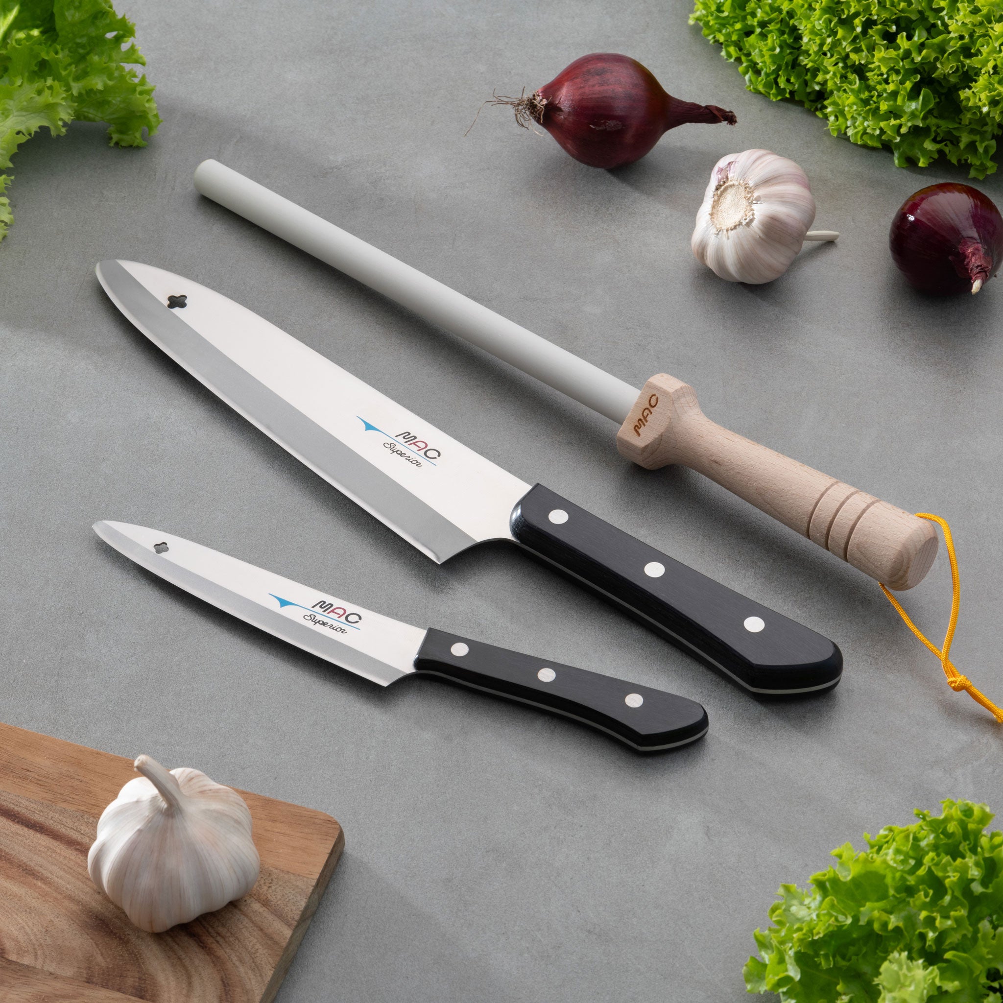 MAC Superior Knivsett 2 Kniver med Slipestav