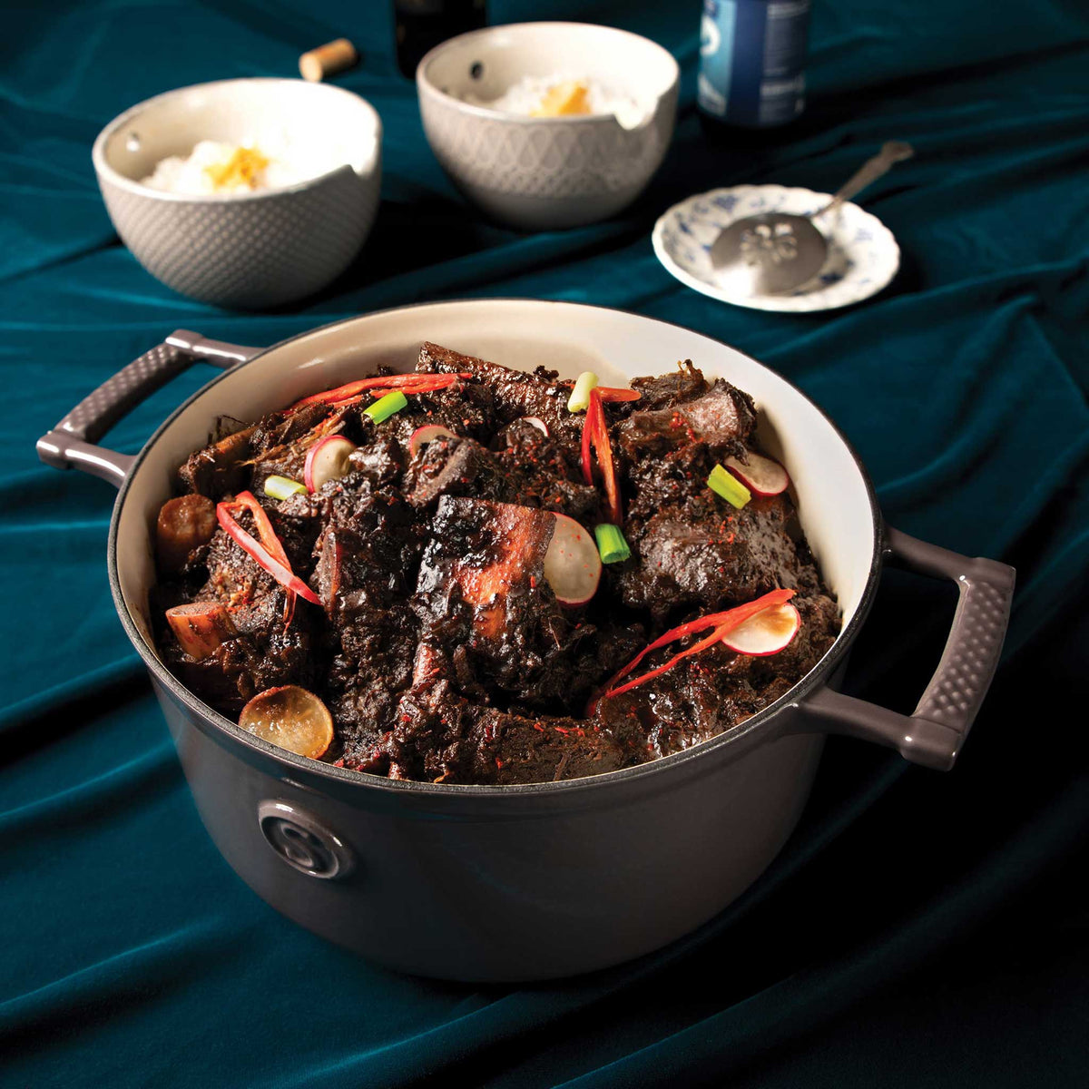 Saveur Selects Voyage Støpejern Gryte - Ø25 cm - Kanin Grå
