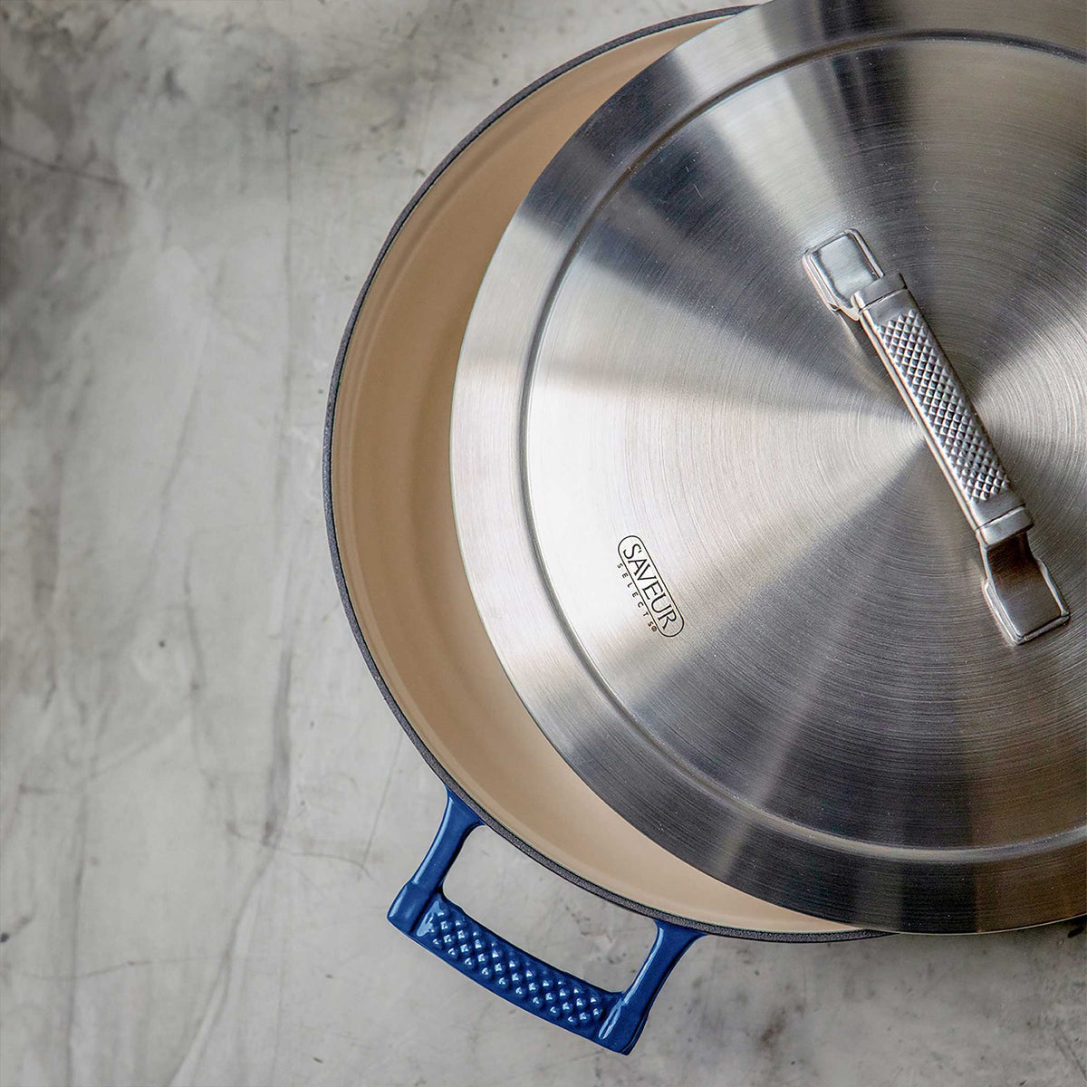 Saveur Selects Voyage Støpejern Lav Gryte - Ø30 cm - Klassisk Blå
