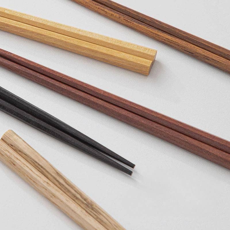 Gohobi – 5 par japanske spisepinner av tre Cone